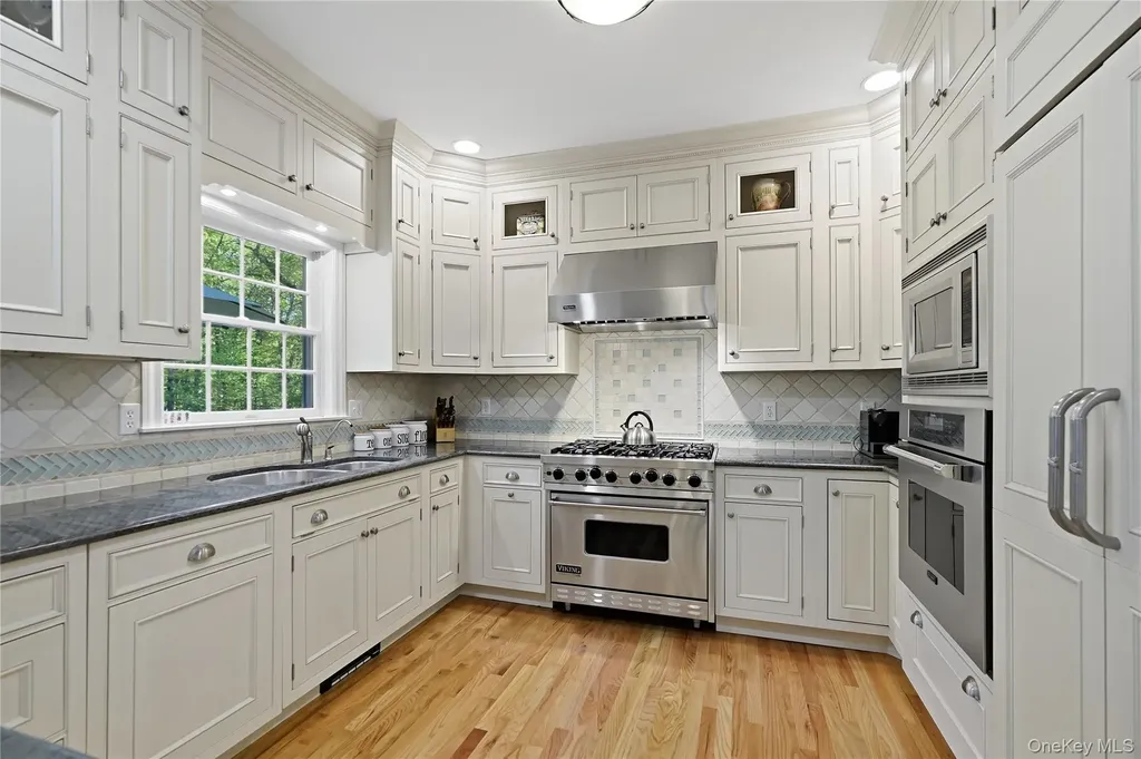 21 Kitchawan Road Pound Ridge NY 10576