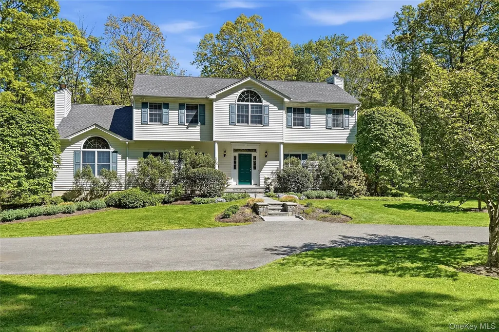 21 Kitchawan Road Pound Ridge NY 10576