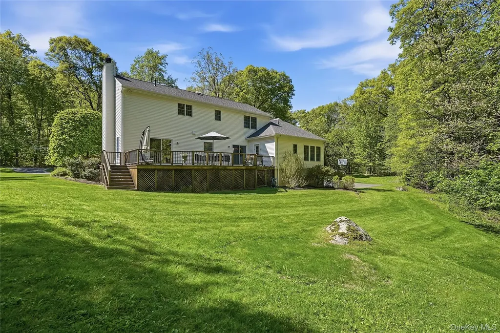 21 Kitchawan Road Pound Ridge NY 10576