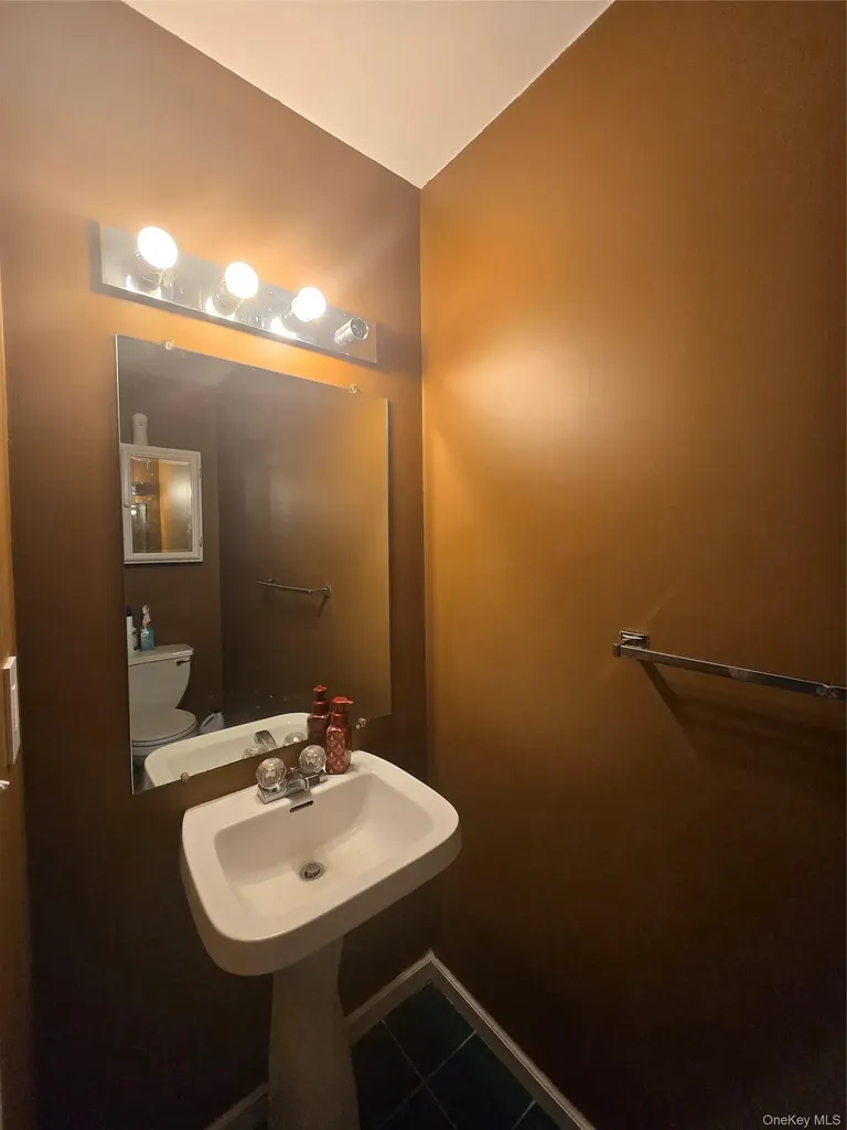 60 Evan Road Warwick NY 10990