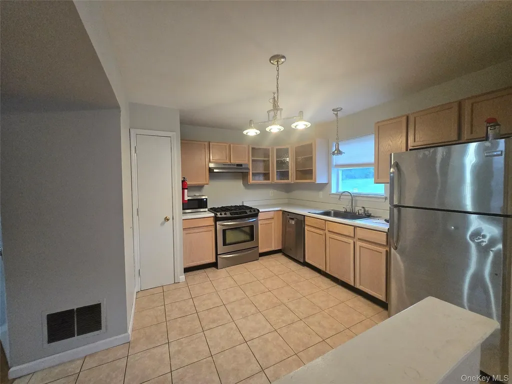 60 Evan Road Warwick NY 10990