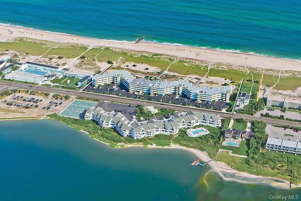 250 Dune Westhampton Beach NY 11978