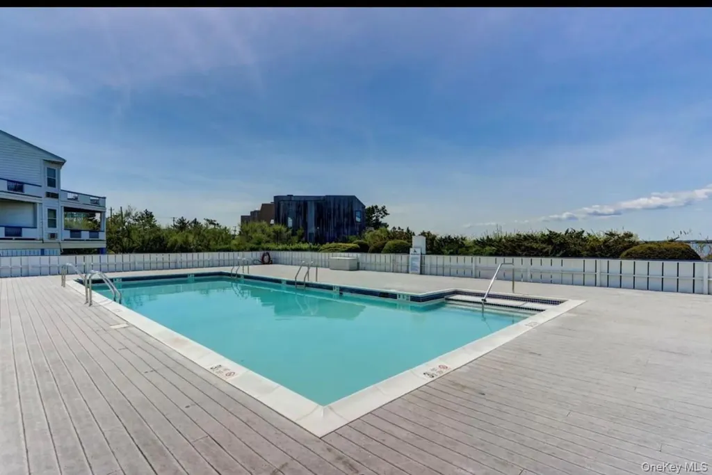 250 Dune Westhampton Beach NY 11978