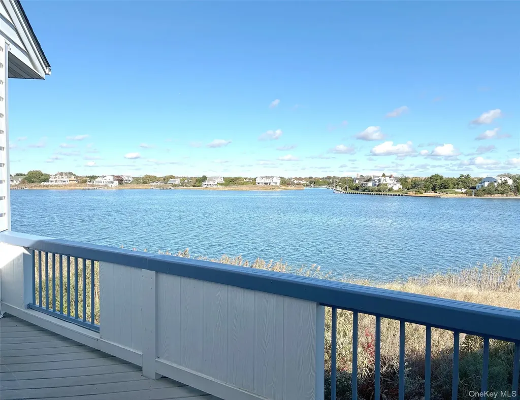 250 Dune Westhampton Beach NY 11978