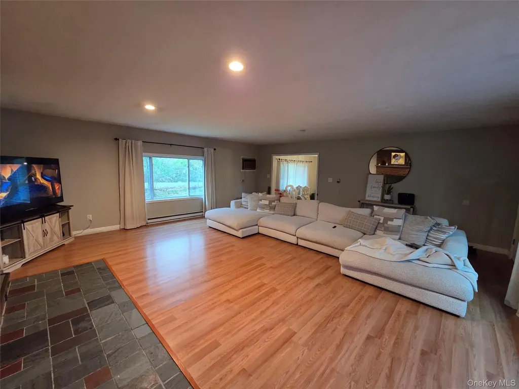 14 Andrew Paye Road Pond Eddy NY 12770