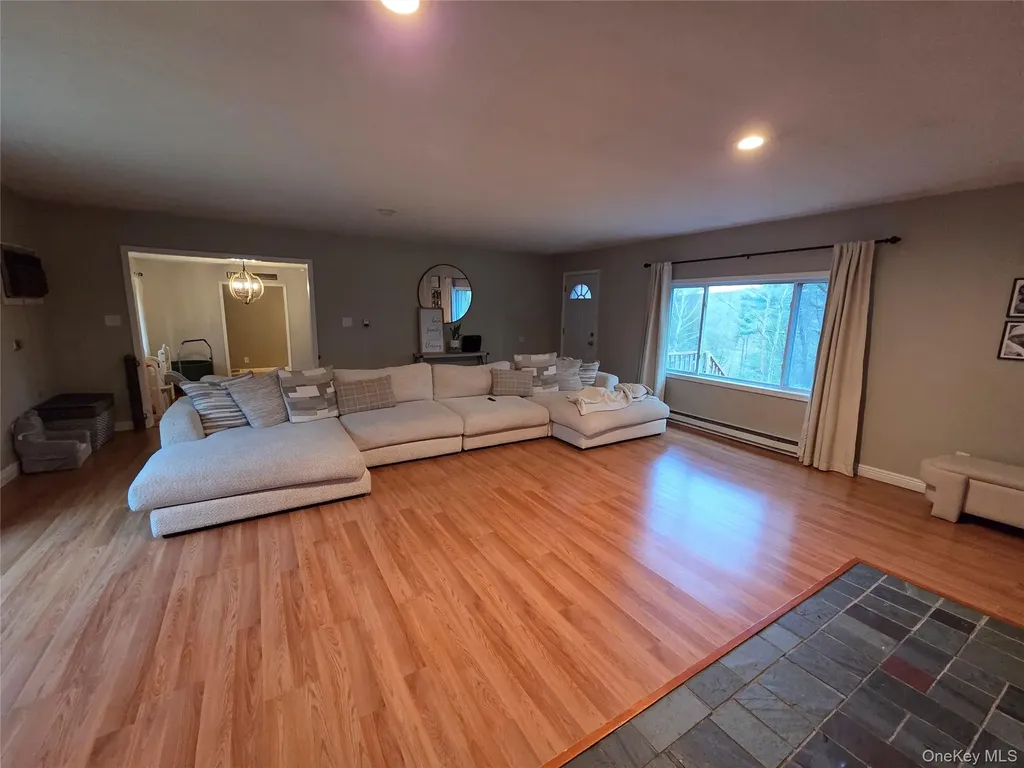 14 Andrew Paye Road Pond Eddy NY 12770