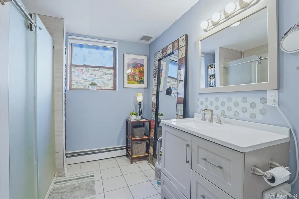 6 Taber Place Marlboro NY 12542