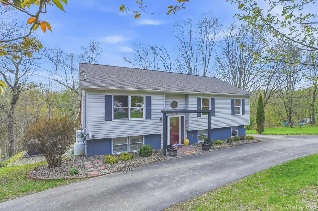 6 Taber Place Marlboro NY 12542