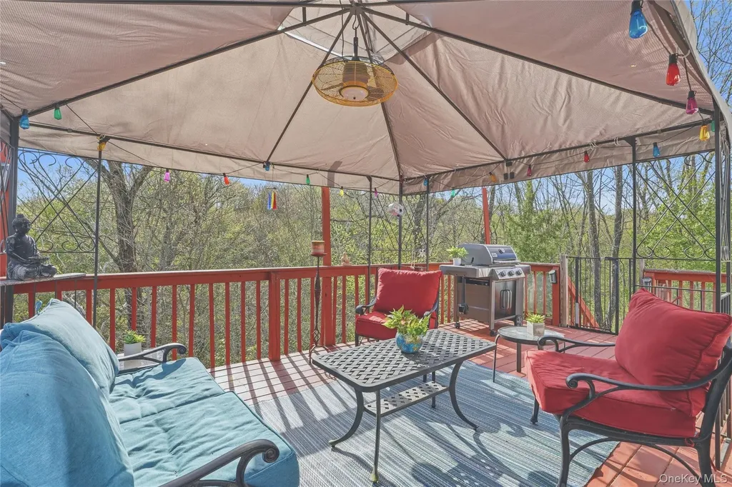 6 Taber Place Marlboro NY 12542