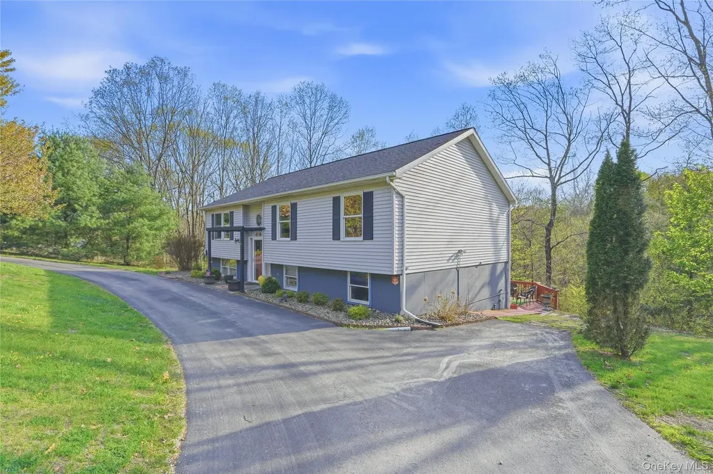 6 Taber Place Marlboro NY 12542