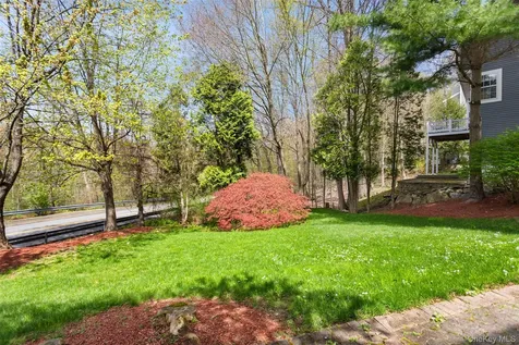 300 Rockwood Court Yorktown Heights NY 10598
