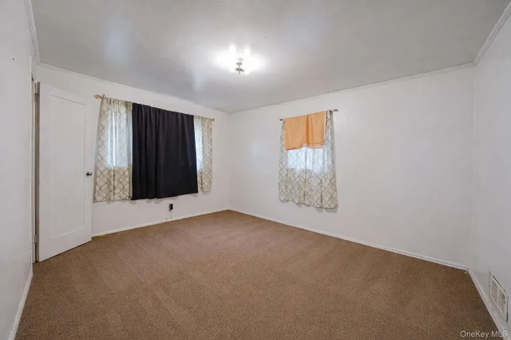 243 Coventry Road S West Hempstead NY 11552