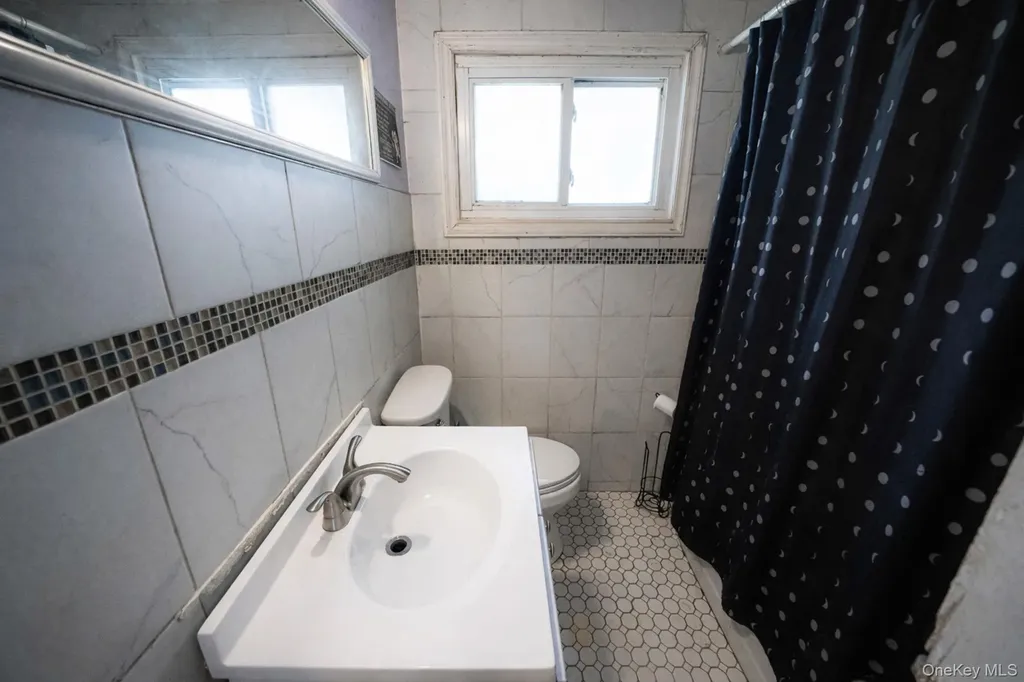 243 Coventry Road S West Hempstead NY 11552