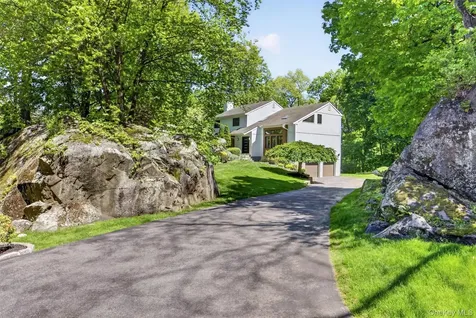 8 Amalfi Drive Cortlandt Manor NY 10567