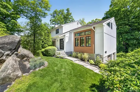 8 Amalfi Drive Cortlandt Manor NY 10567