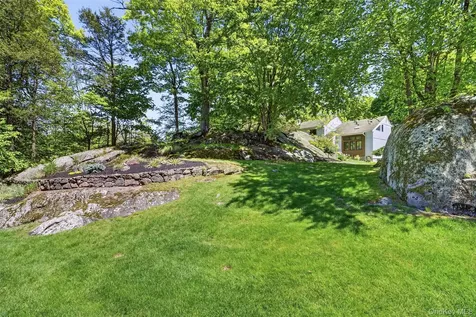 8 Amalfi Drive Cortlandt Manor NY 10567