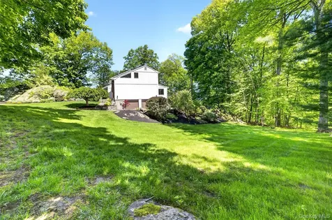 8 Amalfi Drive Cortlandt Manor NY 10567