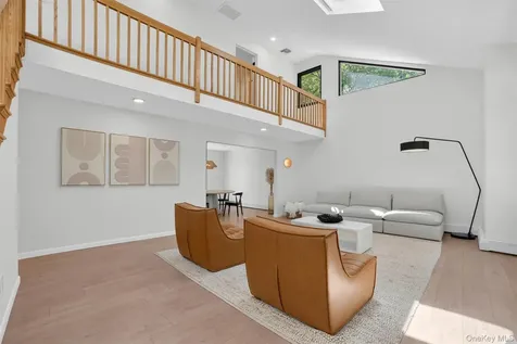 8 Amalfi Drive Cortlandt Manor NY 10567