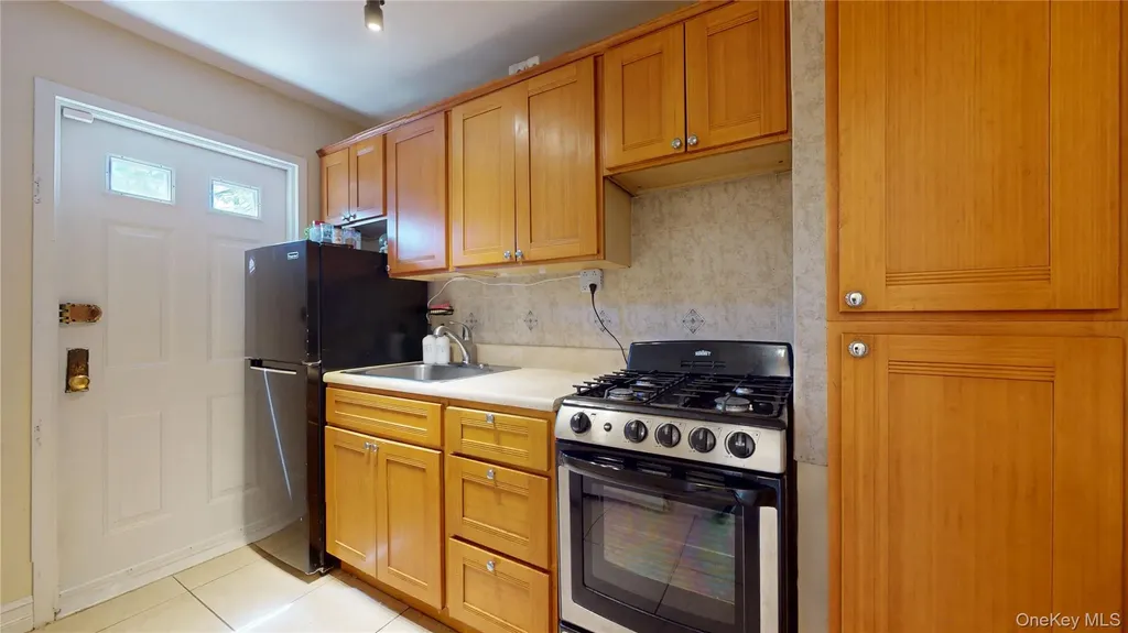 90-22 82nd Road Glendale NY 11385