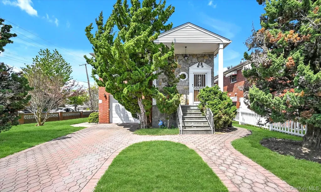 15003 7th Avenue Whitestone NY 11357