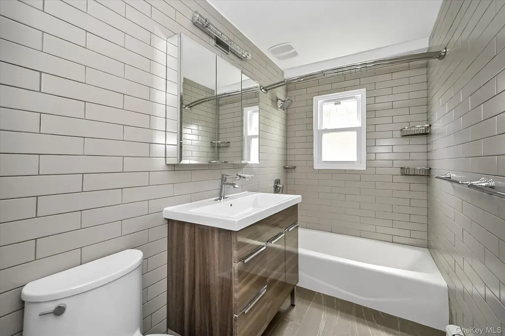 15003 7th Avenue Whitestone NY 11357