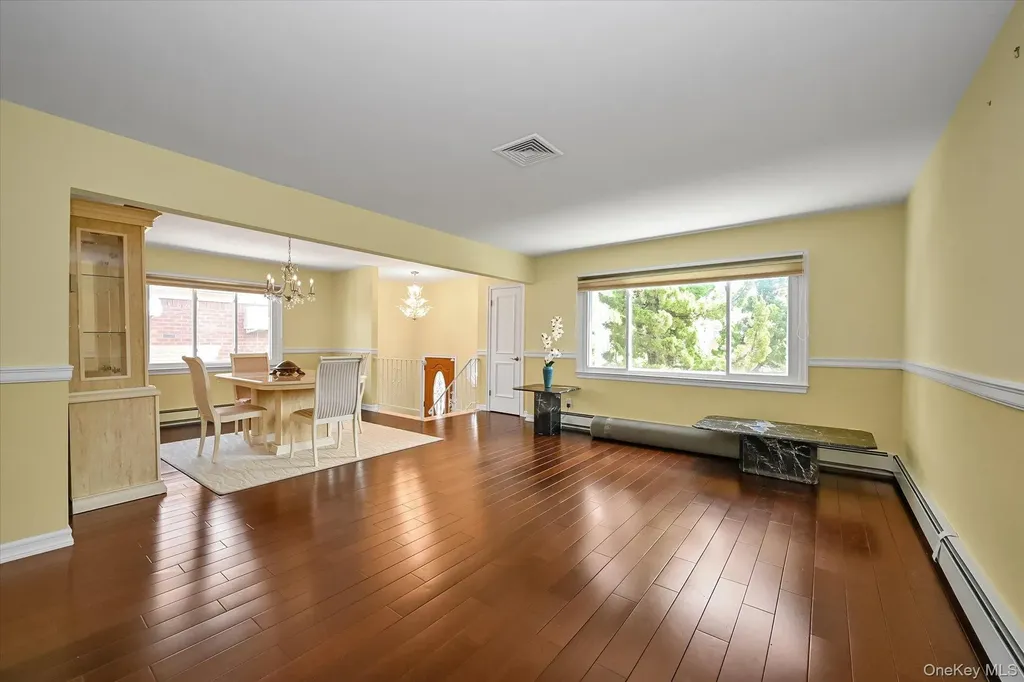 15003 7th Avenue Whitestone NY 11357