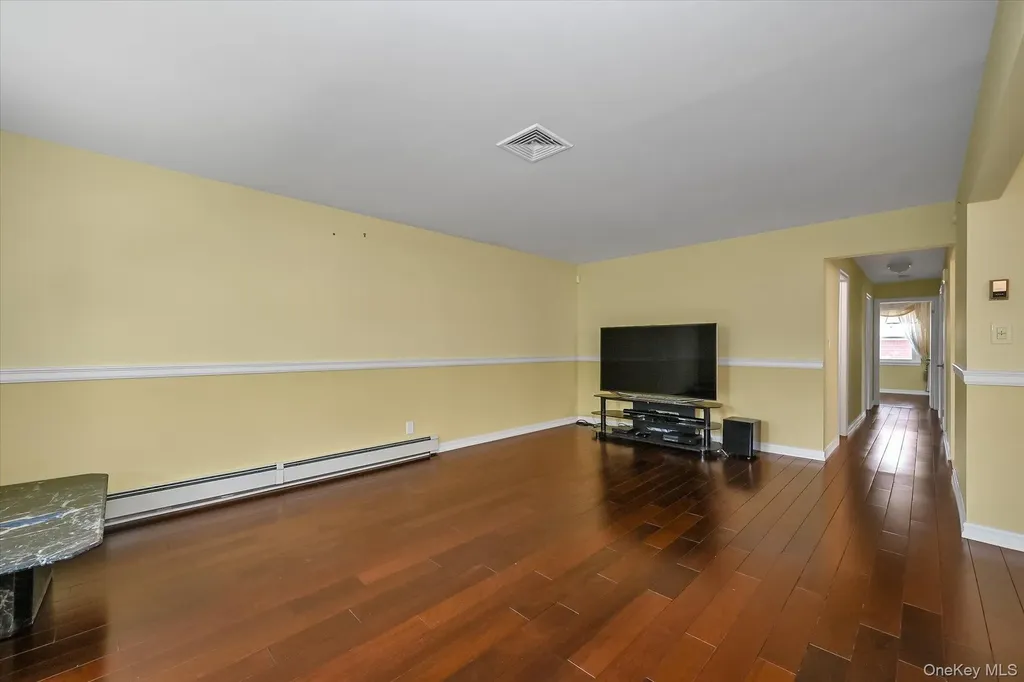 15003 7th Avenue Whitestone NY 11357