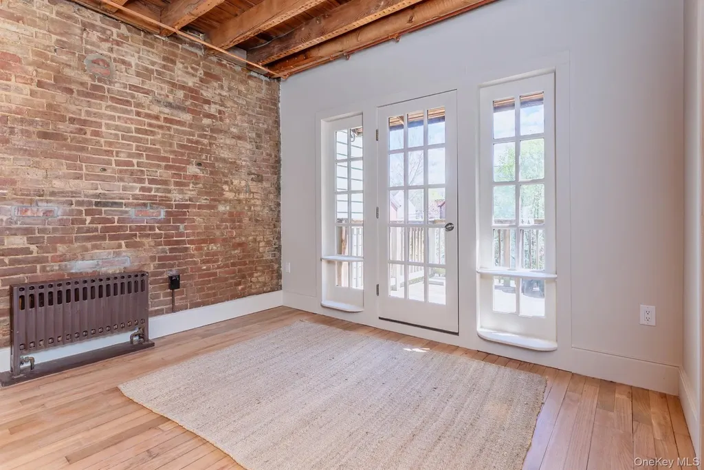 72 Hunter Street Kingston NY 12401
