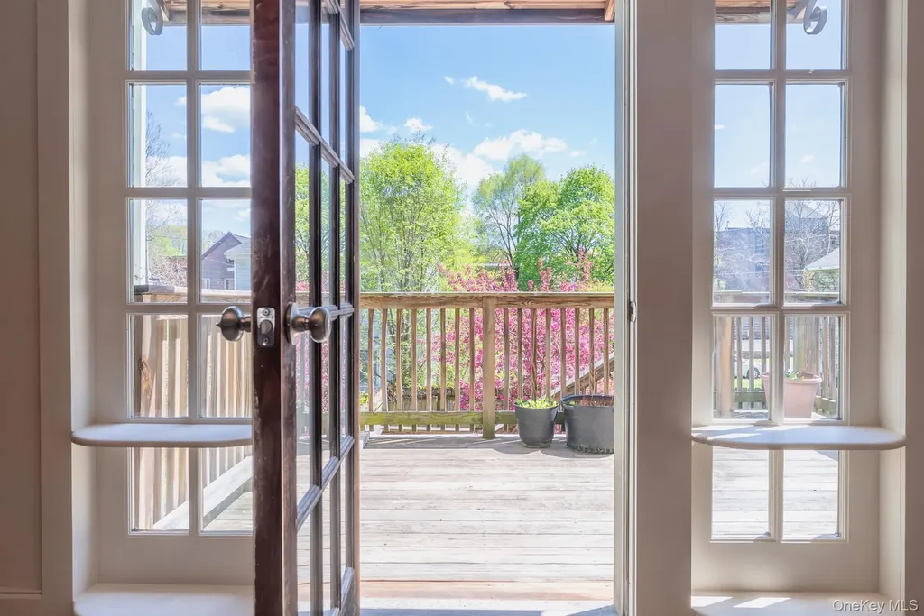 72 Hunter Street Kingston NY 12401