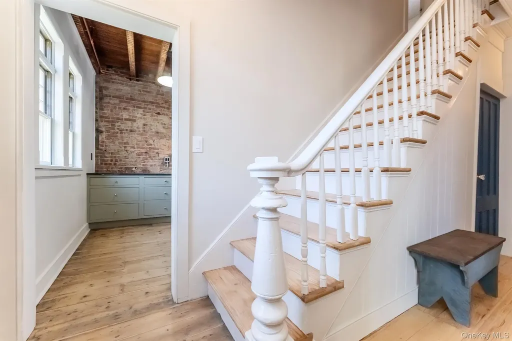 72 Hunter Street Kingston NY 12401