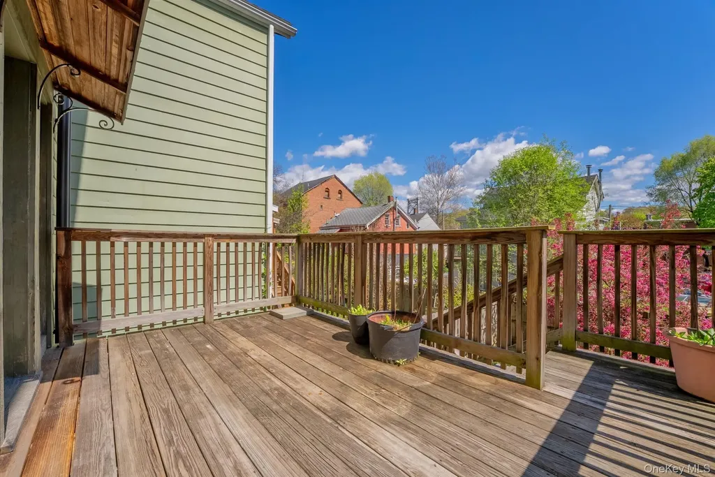 72 Hunter Street Kingston NY 12401