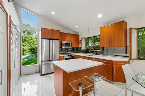 19 Rolling Way New City NY 10956