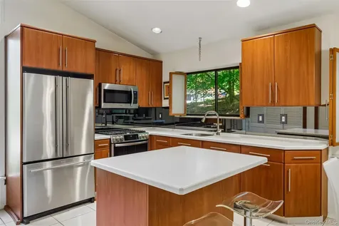 19 Rolling Way New City NY 10956