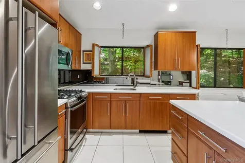 19 Rolling Way New City NY 10956