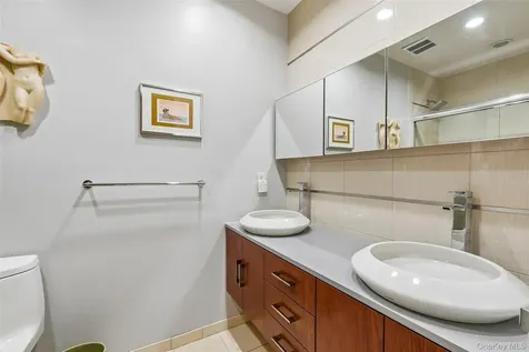 19 Rolling Way New City NY 10956