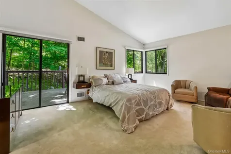 19 Rolling Way New City NY 10956