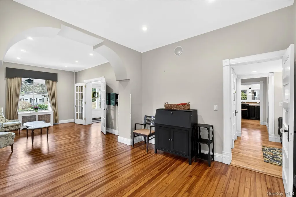 247 Broadway Pleasantville NY 10570