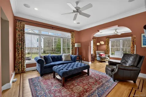 247 Broadway Pleasantville NY 10570