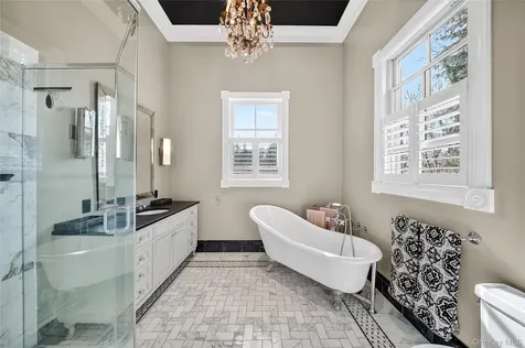 247 Broadway Pleasantville NY 10570