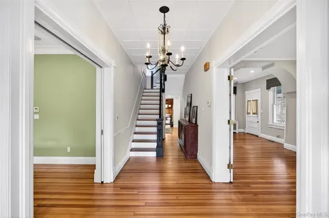 247 Broadway Pleasantville NY 10570