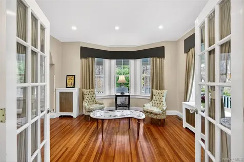247 Broadway Pleasantville NY 10570