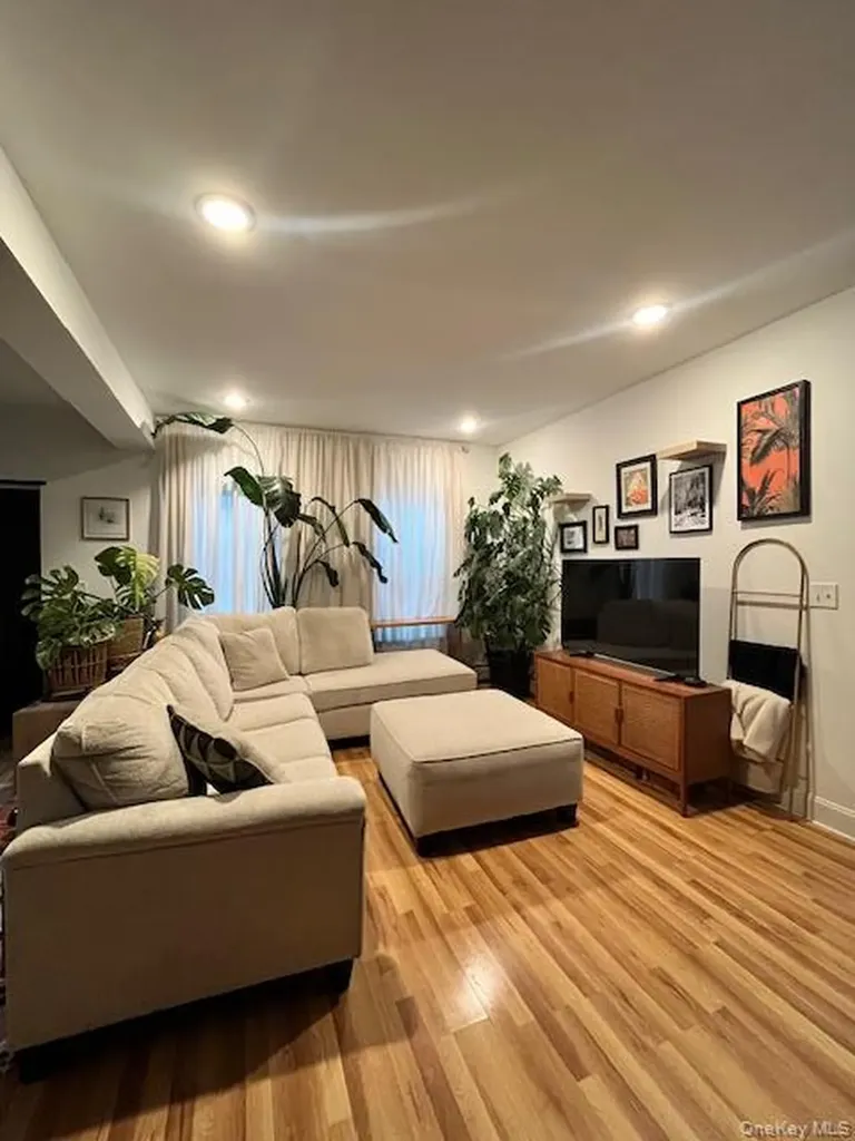 146 Smith Street Poughkeepsie NY 12601