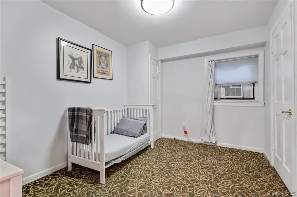421 Broadway Lawrence NY 11559