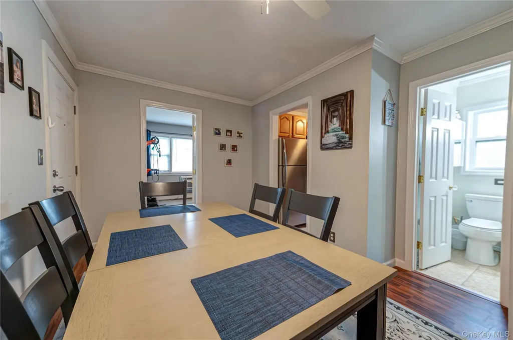 86 Cardinal Lane Islip NY 11751
