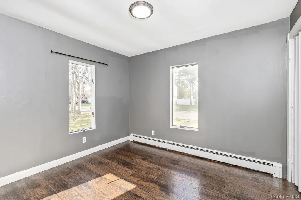 305 Whittier Drive Mastic Beach NY 11951