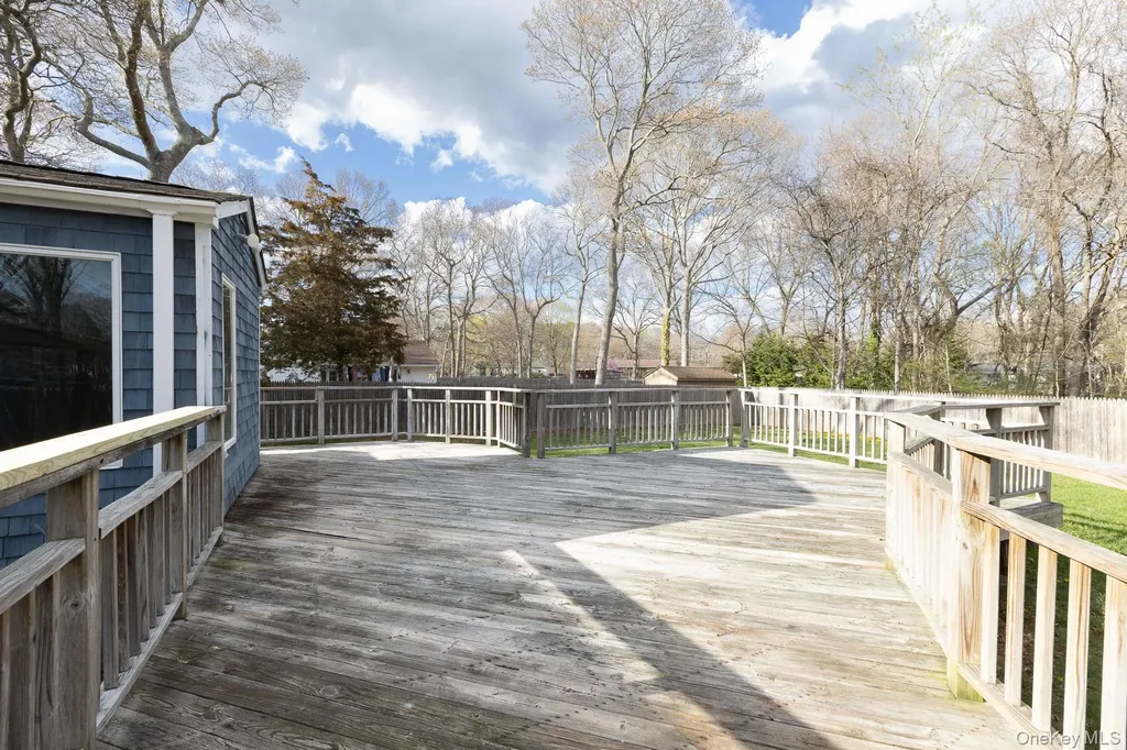 305 Whittier Drive Mastic Beach NY 11951