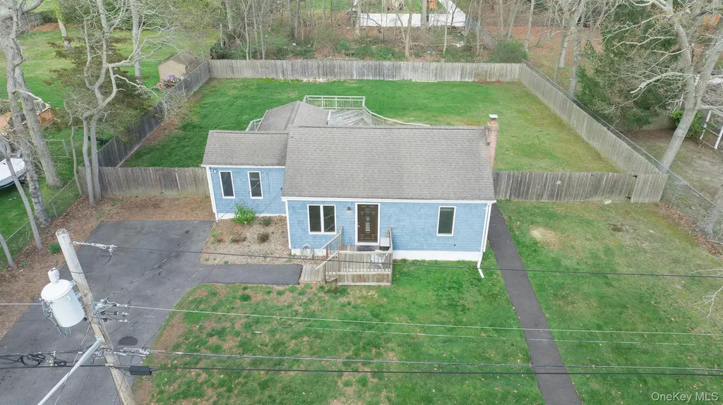 305 Whittier Drive Mastic Beach NY 11951