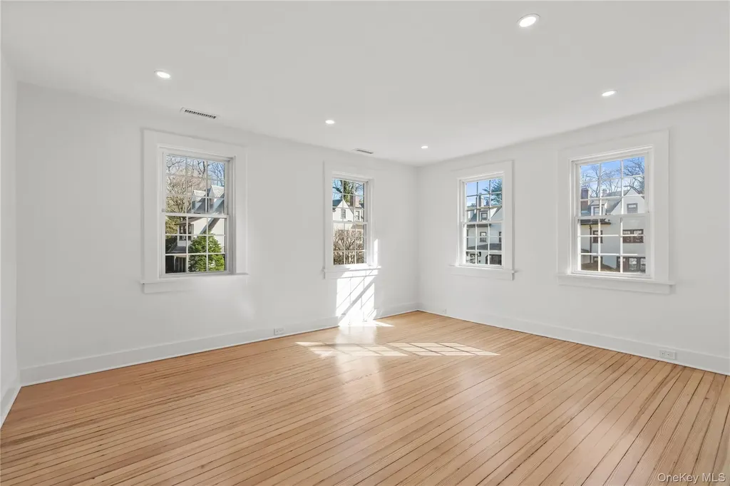 26 Latimer Bronxville NY 10708