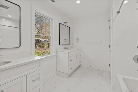 26 Latimer Bronxville NY 10708