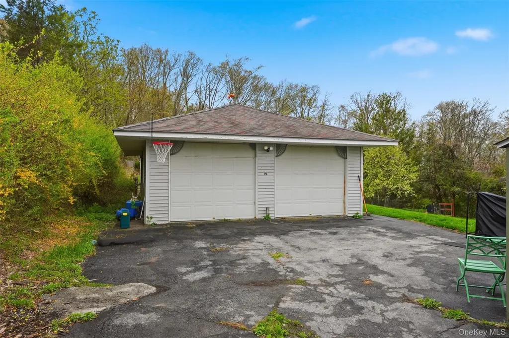 79 Hornbeck Road Poughkeepsie NY 12603